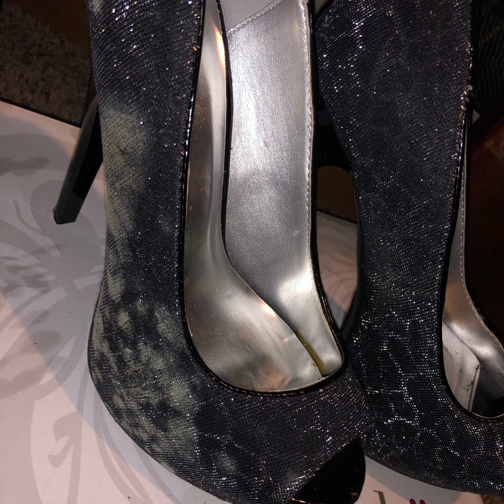 Shi high heels